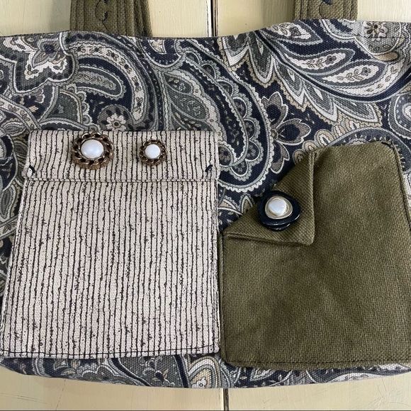 Handmade Funky Vintage Button Small Hand Bag - Picture 11 of 14